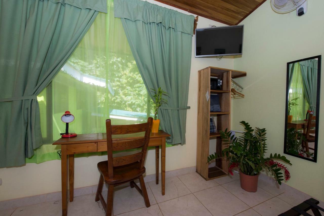 Hotel Sunshine Caribe Puerto Viejo de Talamanca 외부 사진