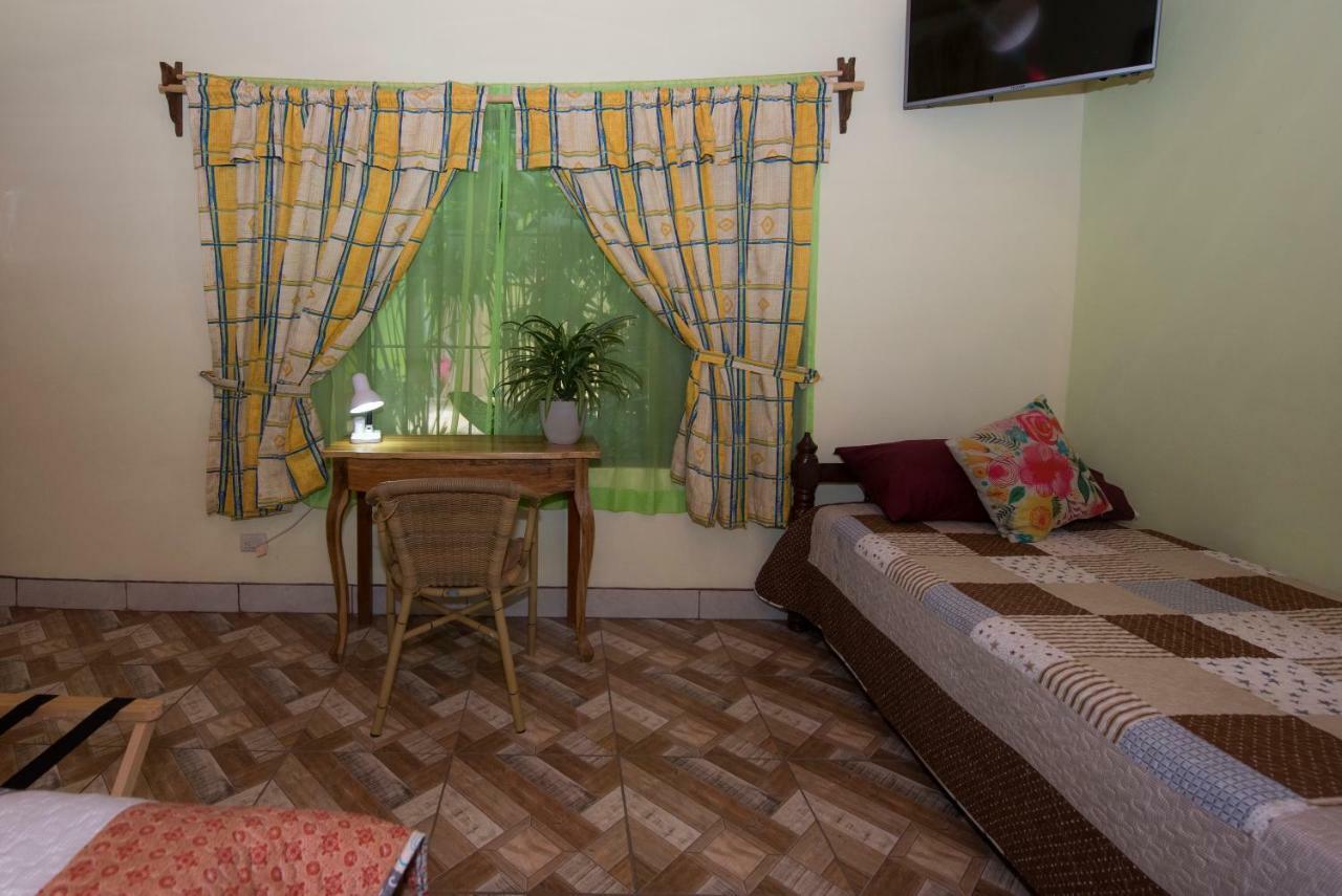 Hotel Sunshine Caribe Puerto Viejo de Talamanca 외부 사진